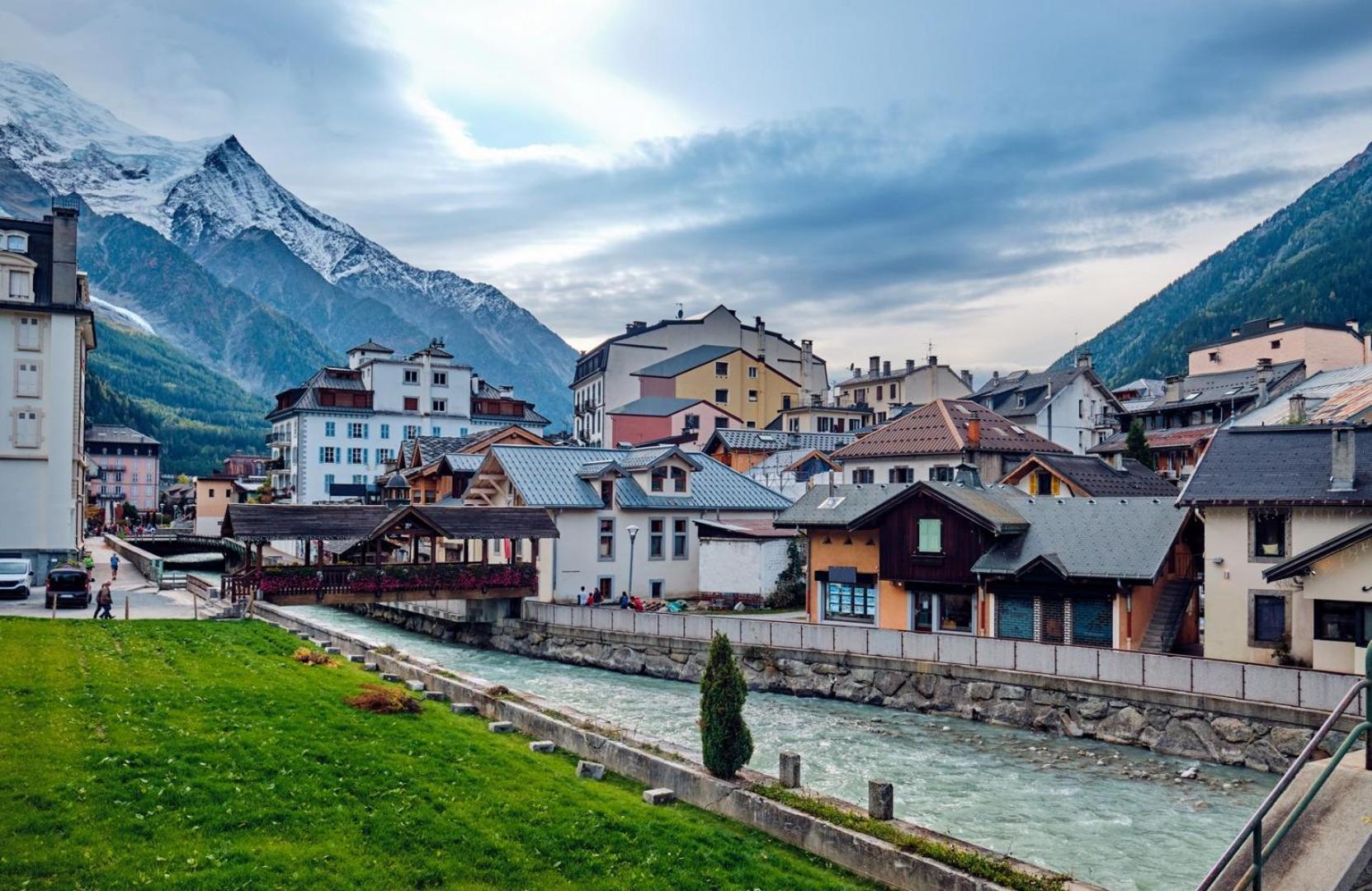 Apartment Midi Loft - A Central Chamonix Mountain Haven Zewnętrze zdjęcie